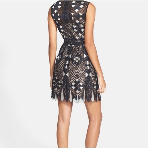 BCBGMaxAzria Womens Black Patterned Mini Dress Size 2 - Picture 3 of 13